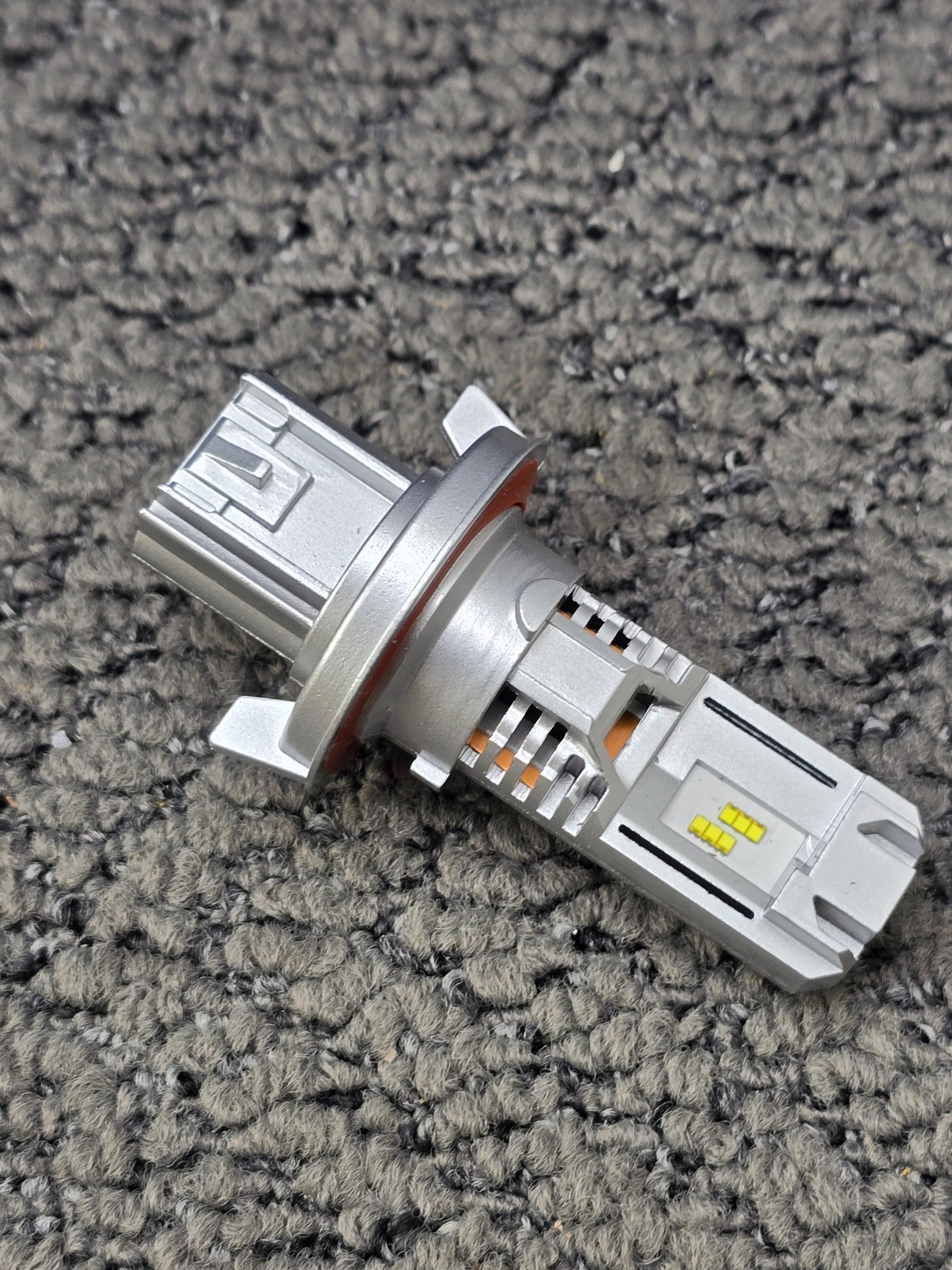 (QTY 2) Auxito 9008 M3 6500K LED Headlight Bulbs 9-30V DC Hi/Lo Beam ZES Chip