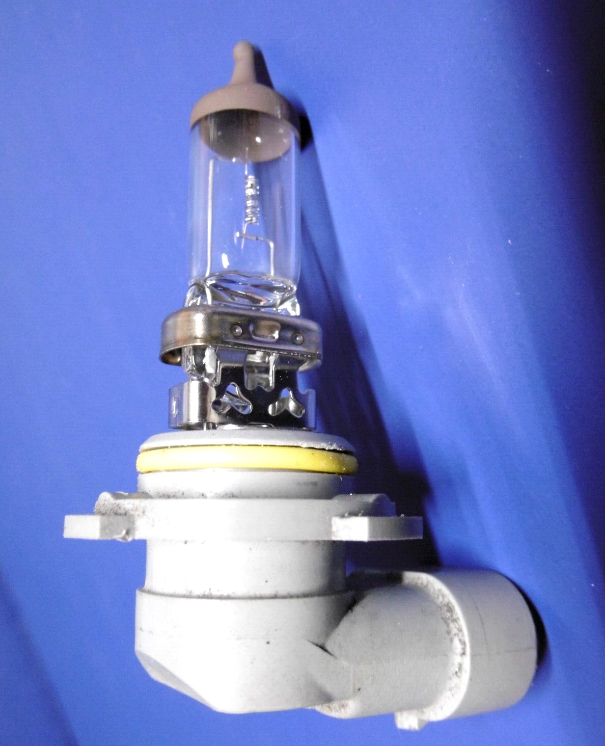 2 Pack Sylvania 9006 HB4 U 12V 51W Headlight Bulbs 22P DOT