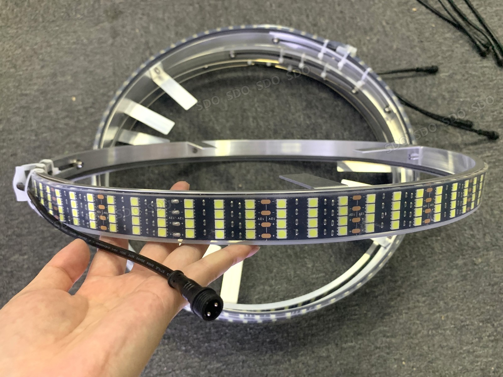 15.5“ ~ 17.5“ White Single/Dual/Triple/Quad Row LED Wheel Rim Lights For Truck