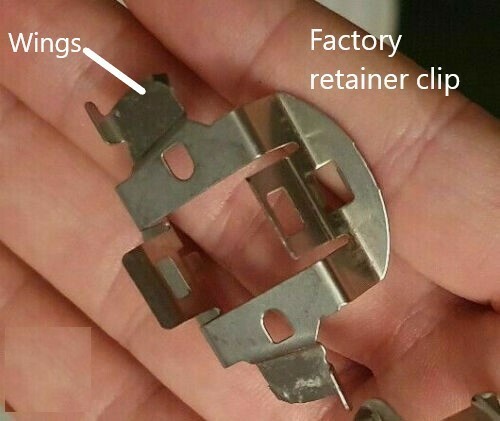 2x H7 Halogen Headlight Bulb Retaining Brackets for VW. Audi and other makes