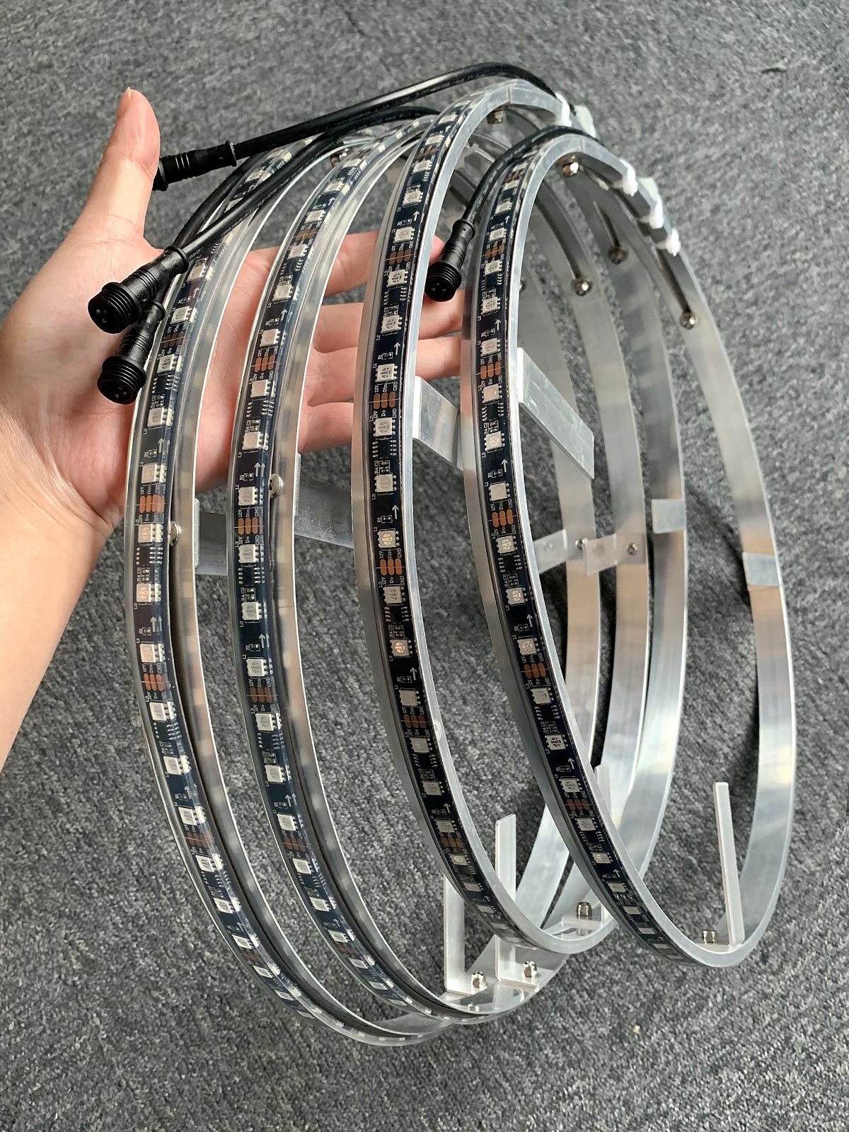 2/3/4 Row 15.5“ 17.5“ Chasing LED Wheel Lights + Underglow LED Strips 8PCS Kit