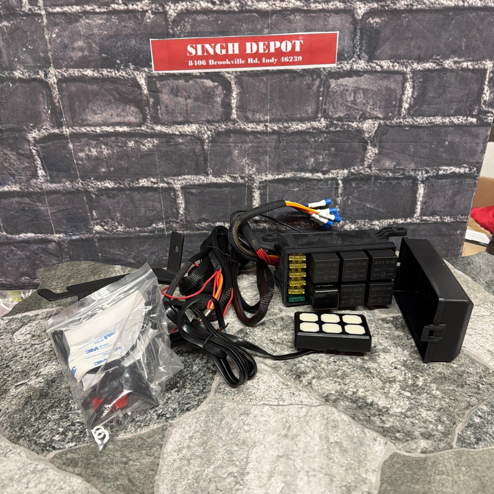 The Bully Brand Bs-100 6 Gang Switch Panel Fit For 12-24V DC NEW