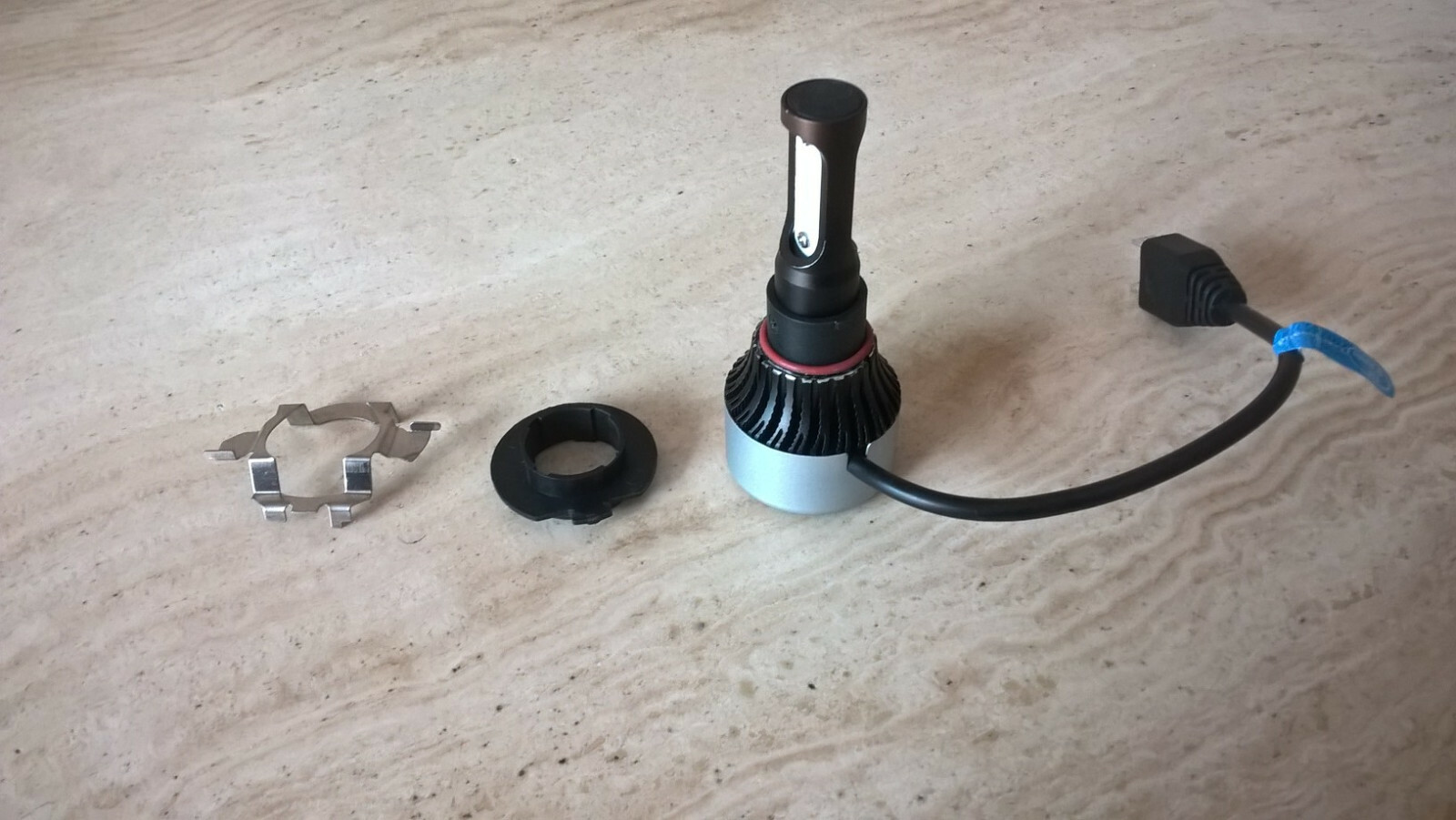 H7 LED Bulbs Holder retainers clips for Audi, VW, Skoda & Other makes listed UK