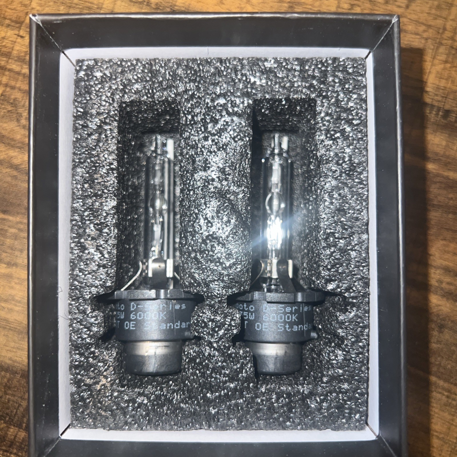 Xenooto D2S HID Xenon Headlight Bulbs 6000K 35W BMW Pack of 2 New Other