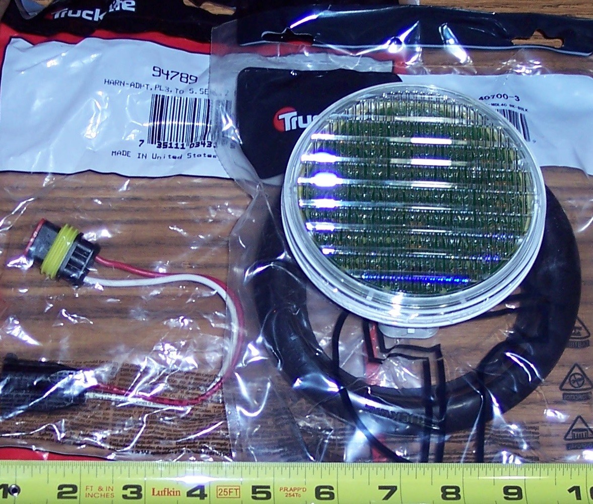 LED BACK-UP LIGHT KIT 54 DIODE TRUCK-LITE 44205C TRUCK ~ **LIFETIME WARRANTY**