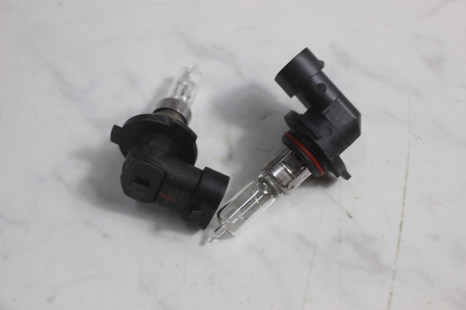 2x PHILIPS HB3 9005 12V 65W Halogen High Beam Pair Replacement Bulbs Germany OE