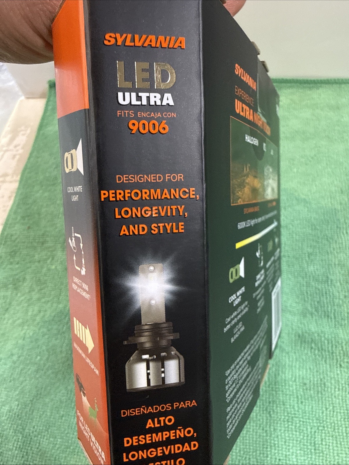 SYLVANIA 9006 Ultra LED 2 Bulbs 9006LEDHP.BX2 6000K BRAND NEW