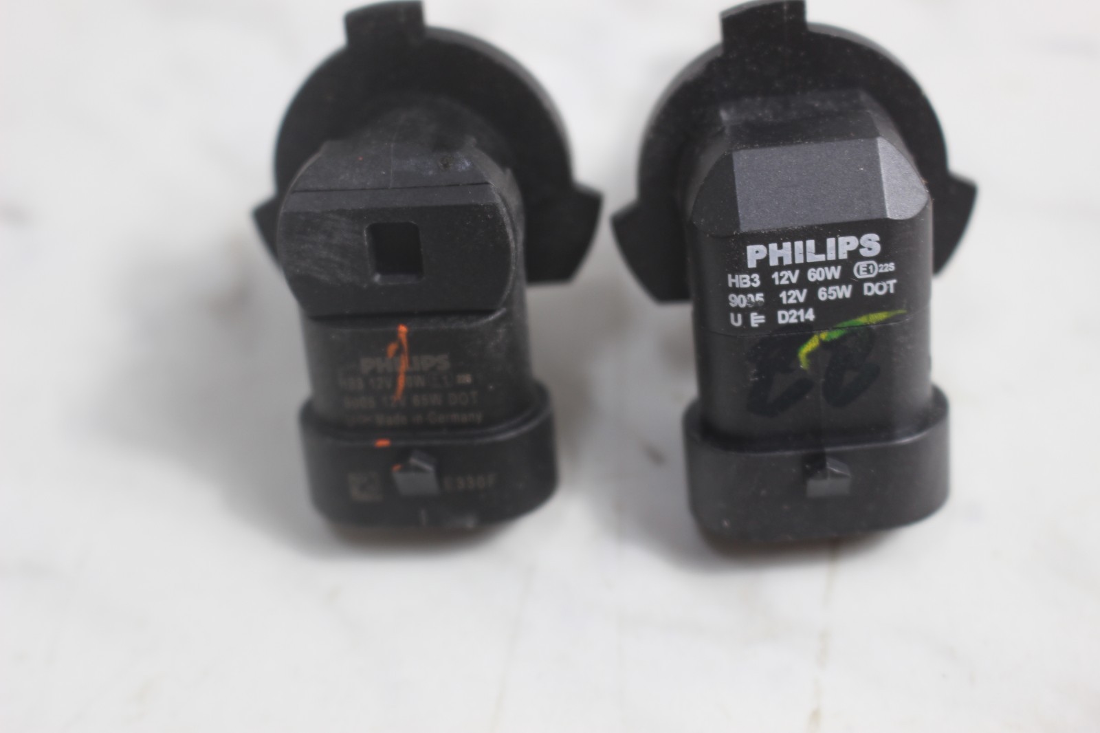 2x PHILIPS HB3 9005 12V 65W Halogen High Beam Pair Replacement Bulbs Germany OE
