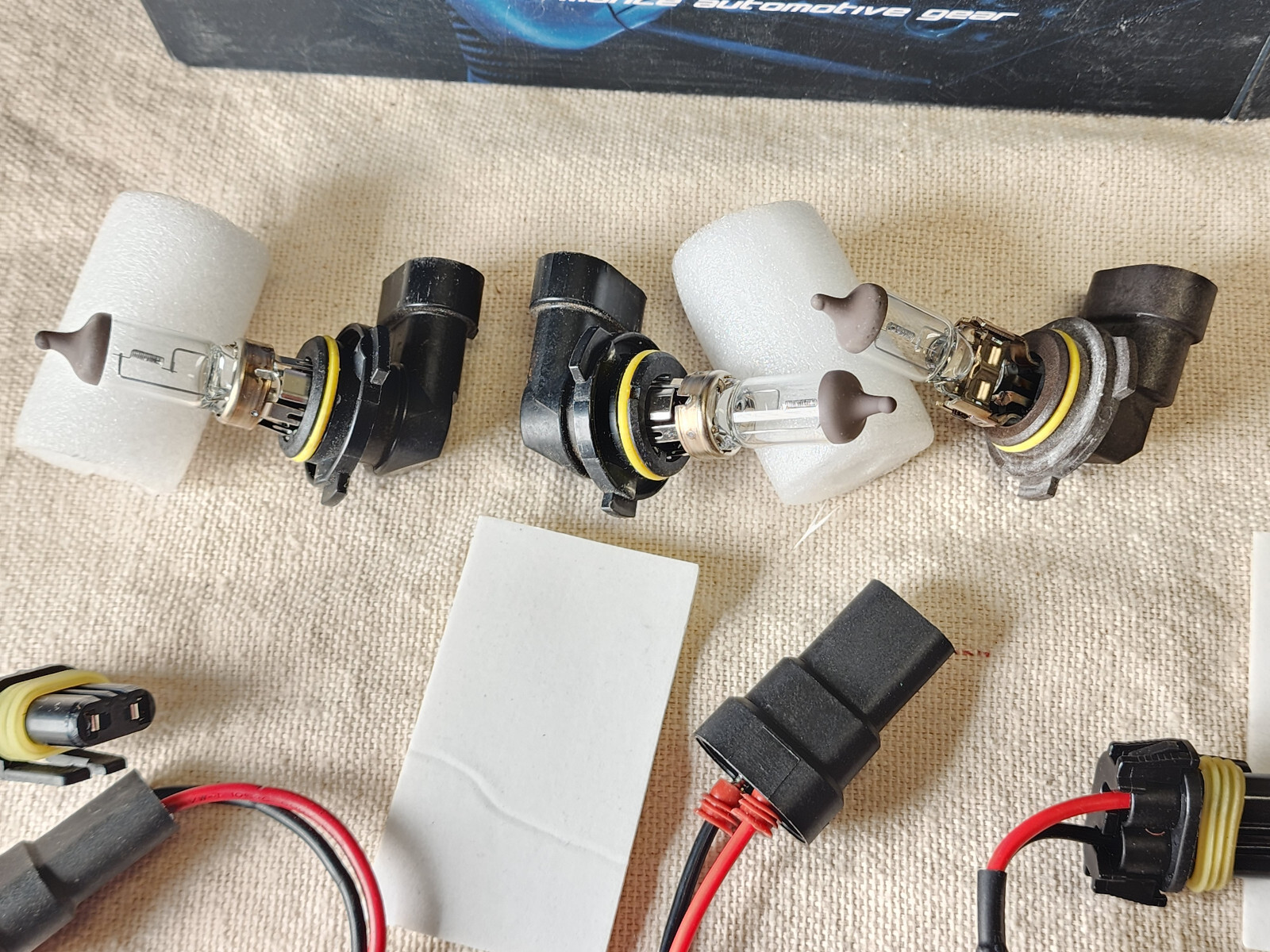 Lot of 3 Used TESTED & WORKING Sylvania Replacement Bulbs HB4U 9006 12v 51w