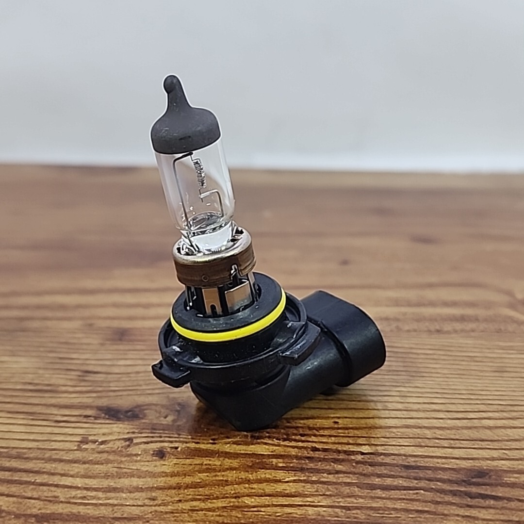 Sylvania Low/Normal Beam HB4U 12V 51W 9006 Dipped Beam Headlight Bulb EUC