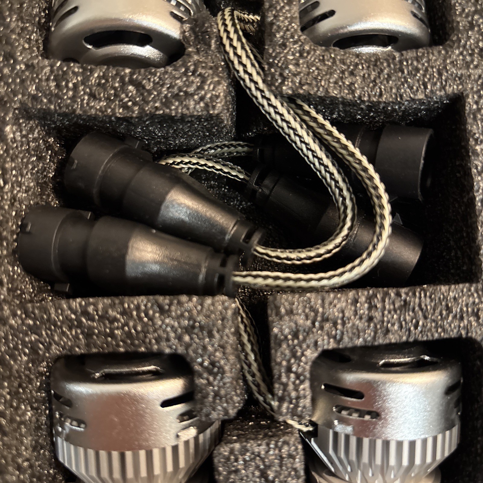LASFIT LA1105 6000LM HIGH BEAM AND LOW BEAM LED BULB SET BRAND NEW!