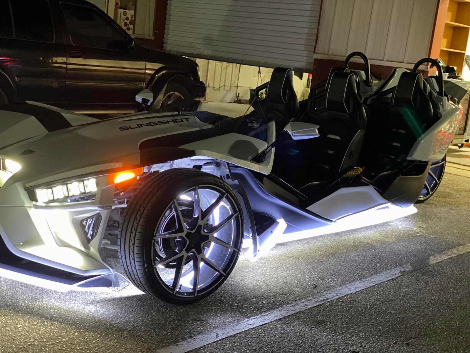 1FT/2FT/3FT/4FT/6.5FT Triple Row Bluetooth Chasing LED Strip Light for Slingshot