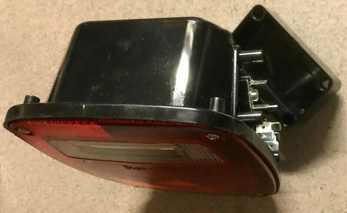 NEW 4017 SIGNAL-STAT TRUCKLITE MULTI-FUNCTION 3 STUD LAMP FREE SHIPPING in USA