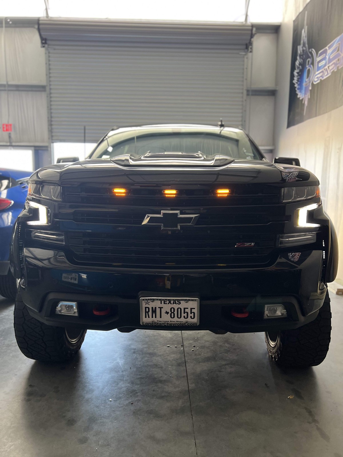 3pcs Smoke Lens Amber LED Center Grille Lights w/Bracket For 19+ Chevy Silverado