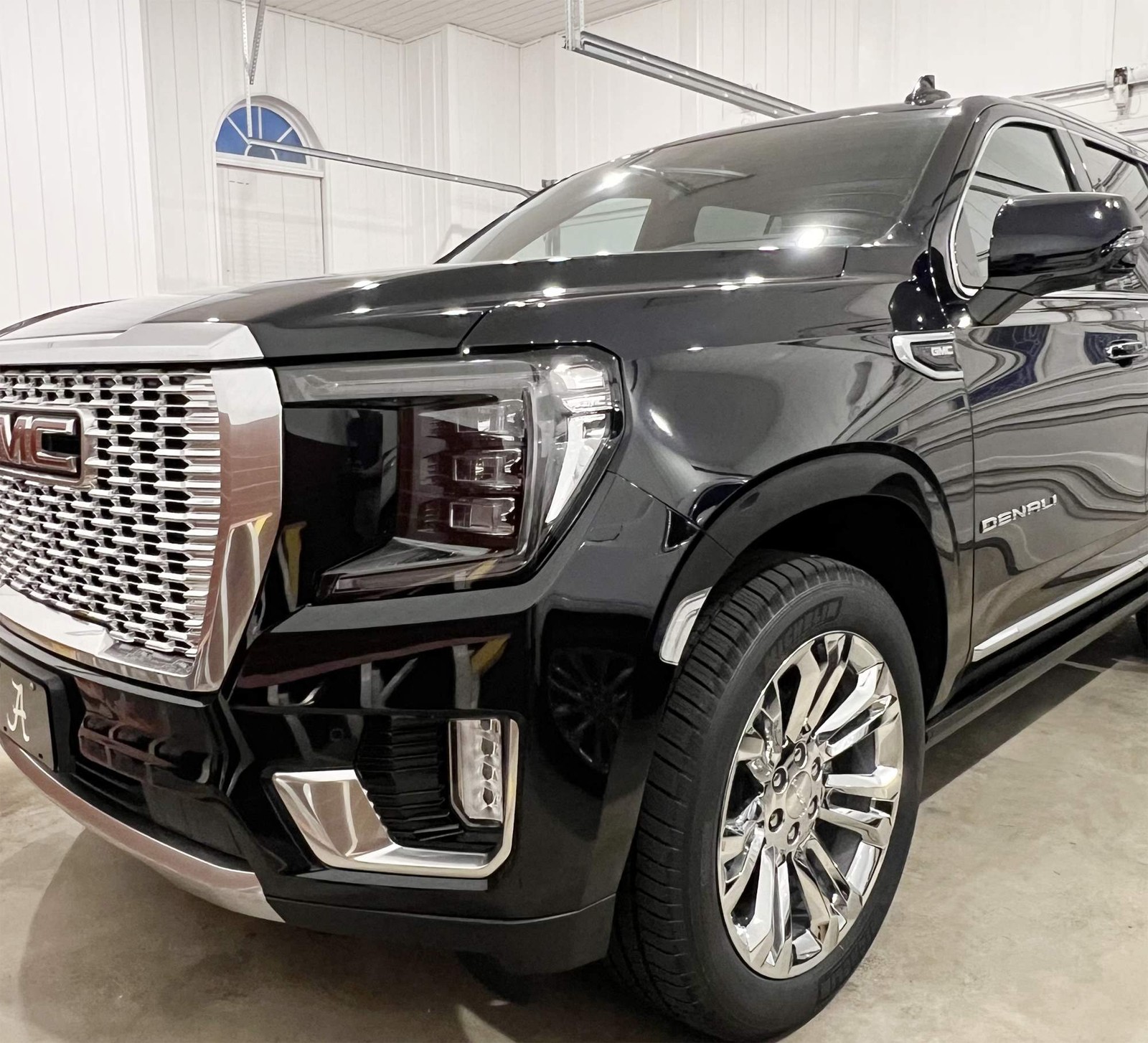 Clear Lens White Double-Stripe LED Side Markers For21-23 Suburban/Yukon/Escalade