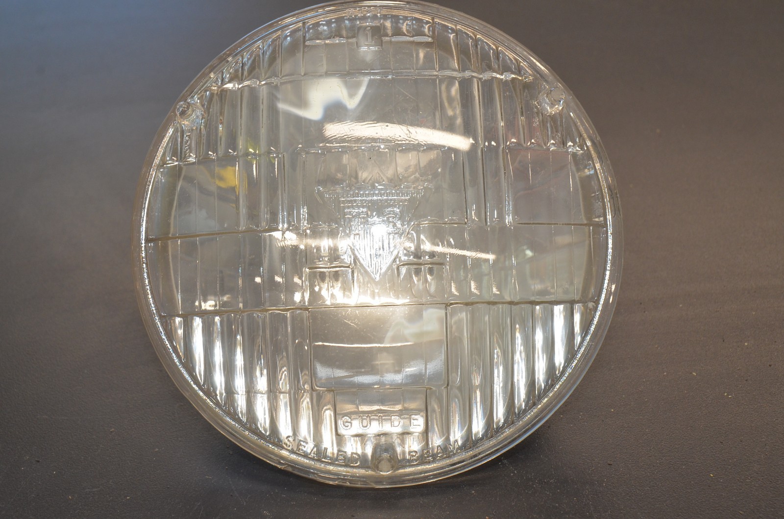 OEM GM Guide T-3 High-Beam Headlight Bulb #4001 Date Code 12 8 20