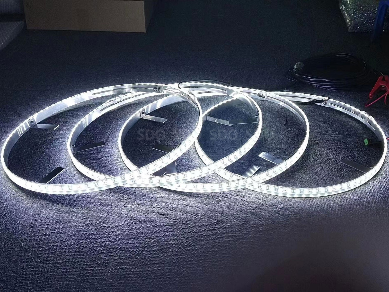 15.5“ ~ 17.5“ White Single/Dual/Triple/Quad Row LED Wheel Rim Lights For Truck