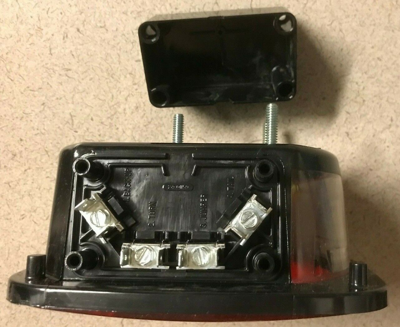 NEW 4017 SIGNAL-STAT TRUCKLITE MULTI-FUNCTION 3 STUD LAMP FREE SHIPPING in USA