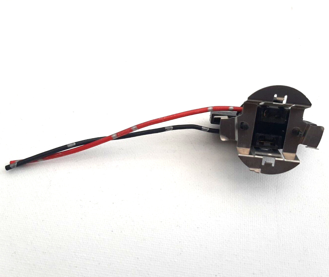 1XH7 headlight bulb holder & harness for VW and other makes of cars
