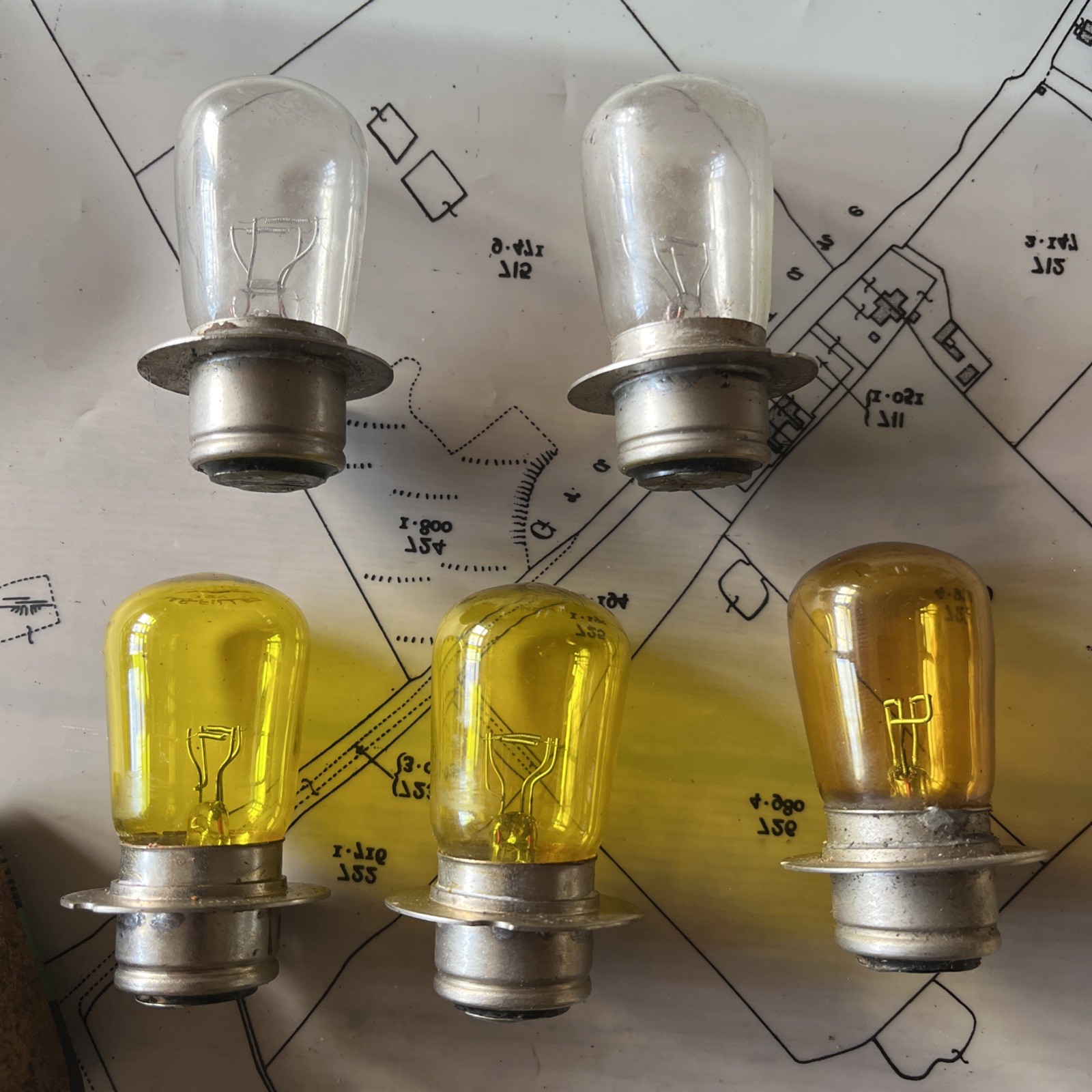 lucas bulb’s 12v 48w BPF AXIAL FIL cadmium yellow single contact RHD PRE-FOCUS 2