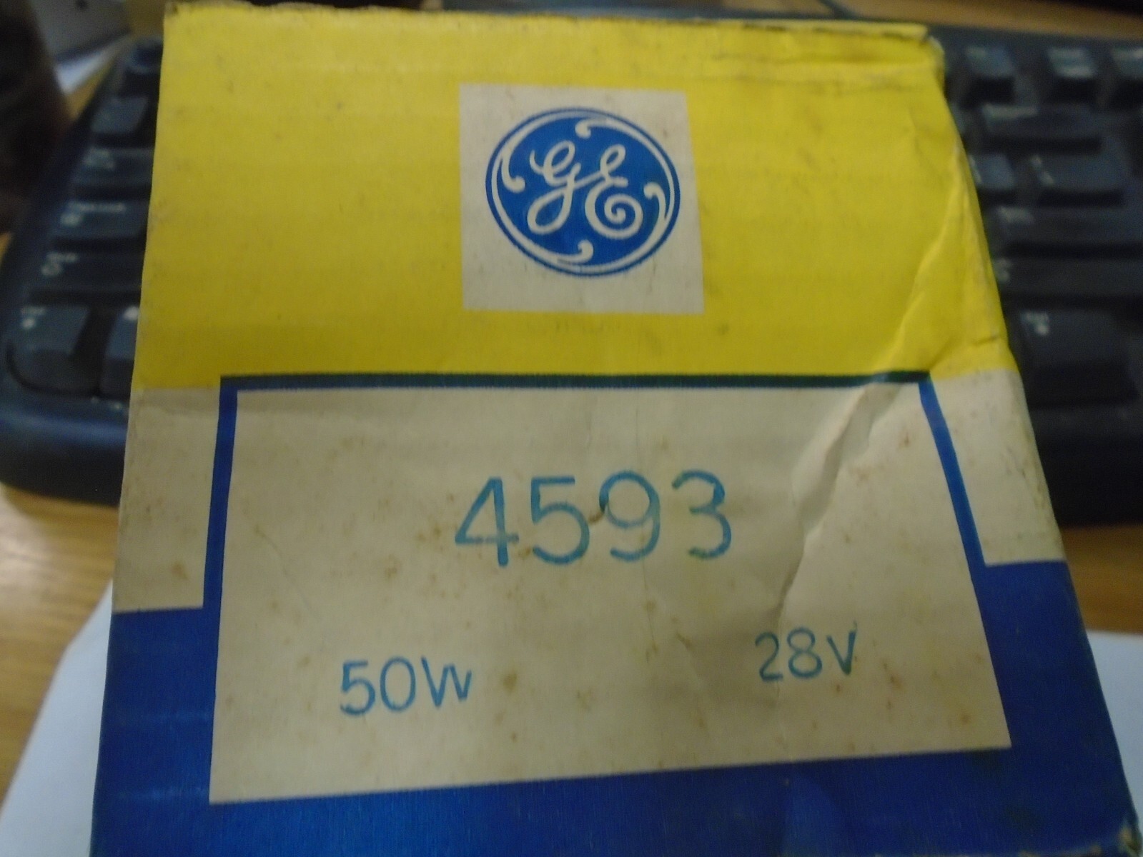 GE Original 4593 Sealed Beam Lamp Bulb Aircraft In-Air 50w 28v Par36