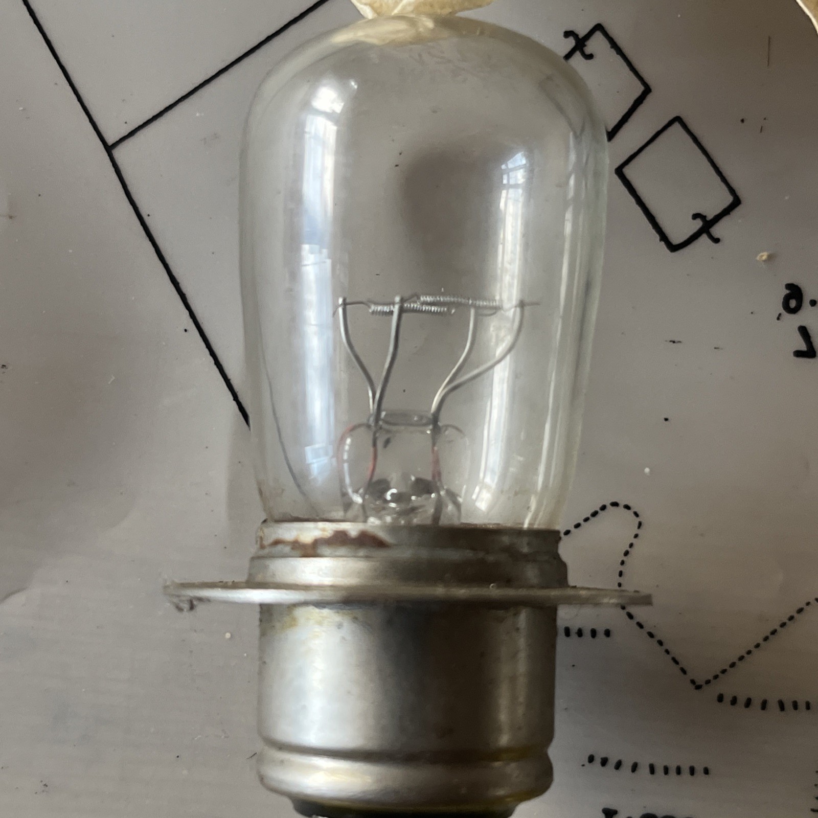 lucas bulb’s 12v 48w BPF AXIAL FIL cadmium yellow single contact RHD PRE-FOCUS 2