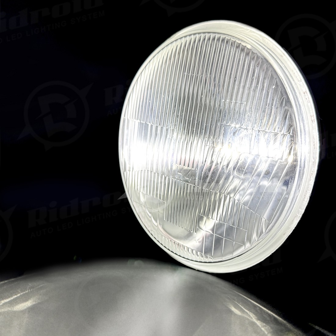 7 Inch LED Round GLASS Headlight Original Classic Look + LED H4 Bulb Conversion