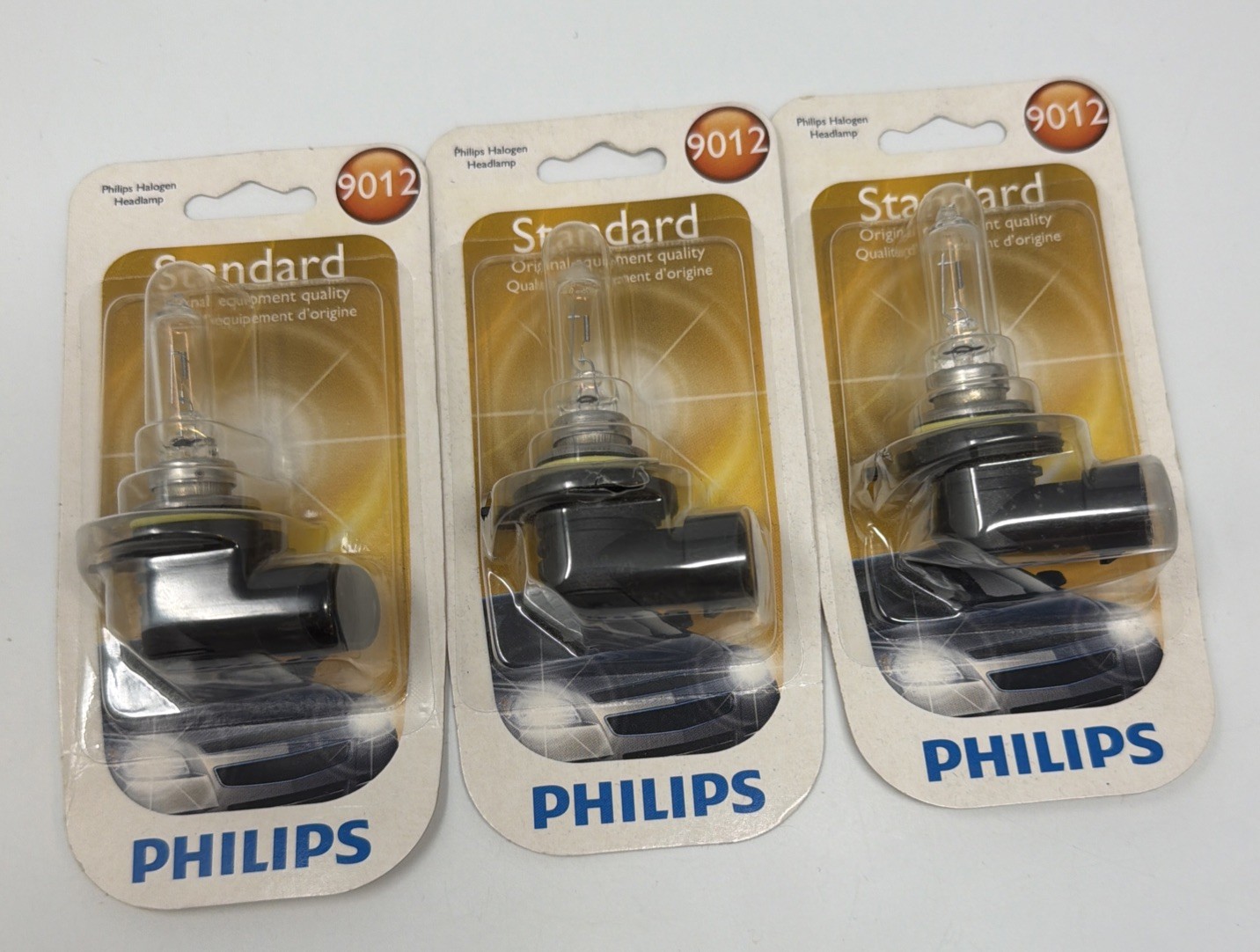 Philips 9012LLB1 Headlight Bulb-Standard – Lot of 3