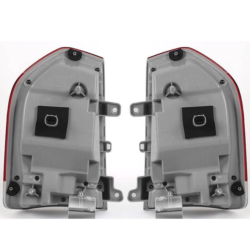 Pair Chrome Trim Full LED Tail Lights For 2015-2023 Chrysler 300 Brake Lamp Side