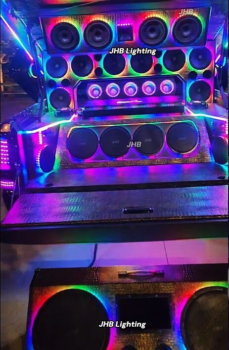 JHB 4PCS 6.5″RGB Multicolor CHASING Flow LED 1/2″Spacer Car Speaker Rings Lights