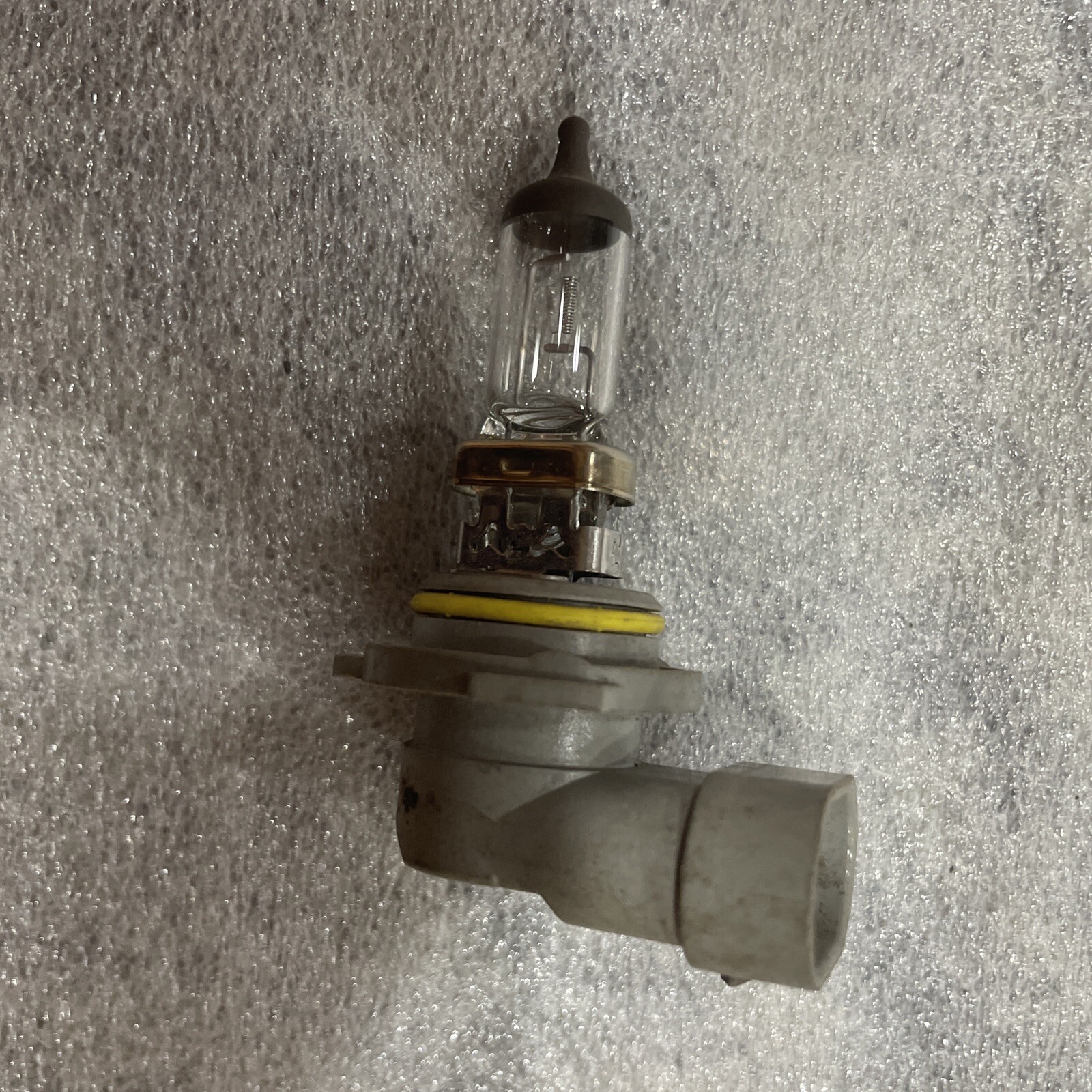 Sylvania bulb 9006 HB4U HB4 U 12V 51W