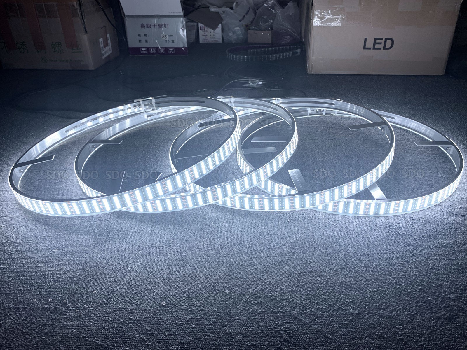 15.5“ ~ 17.5“ White Single/Dual/Triple/Quad Row LED Wheel Rim Lights For Truck