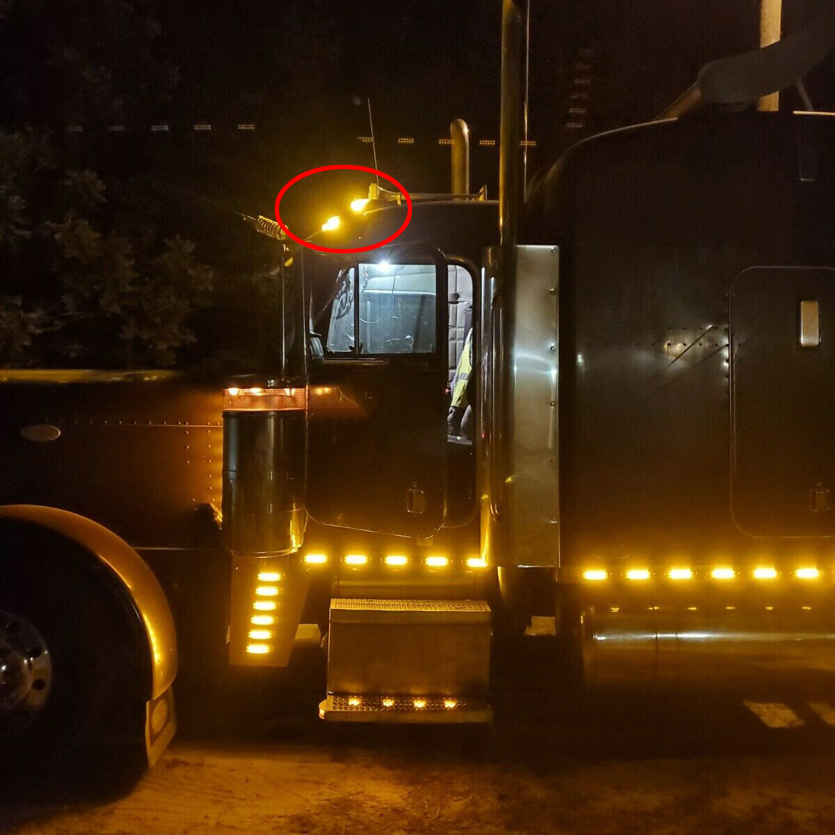 5 Cab Roof Marker Lights For Peterbilt Kenworth Freightliner 31 LED Amber Chrome