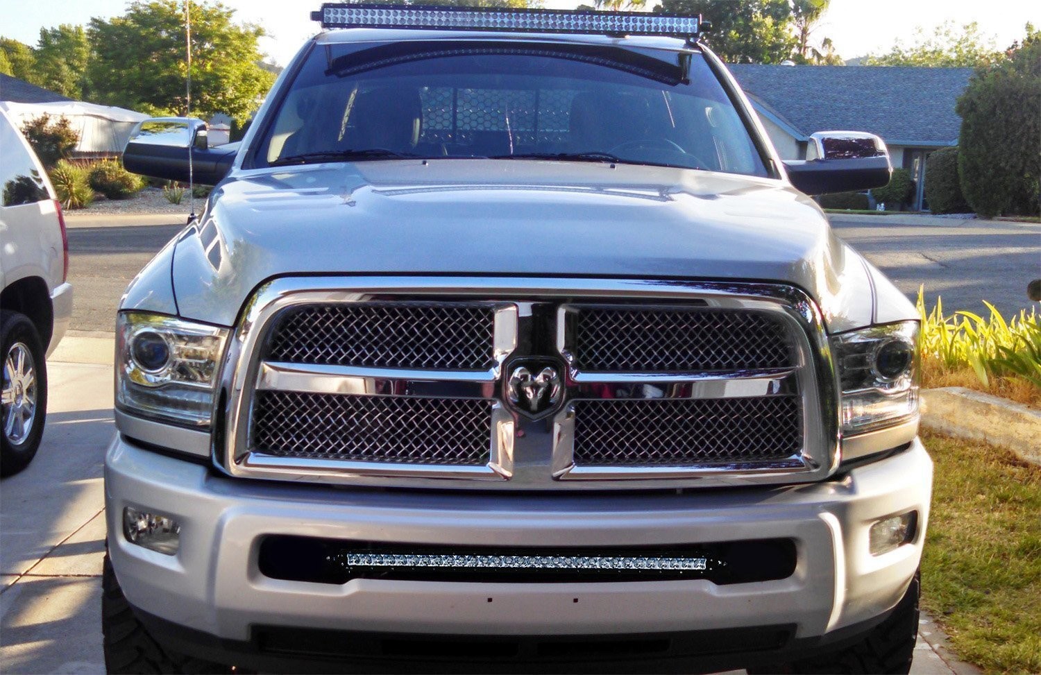720W 30-31″ LED Light Bar w/ Lower Bumper Bracket Wiring For 03-18 RAM 2500 3500
