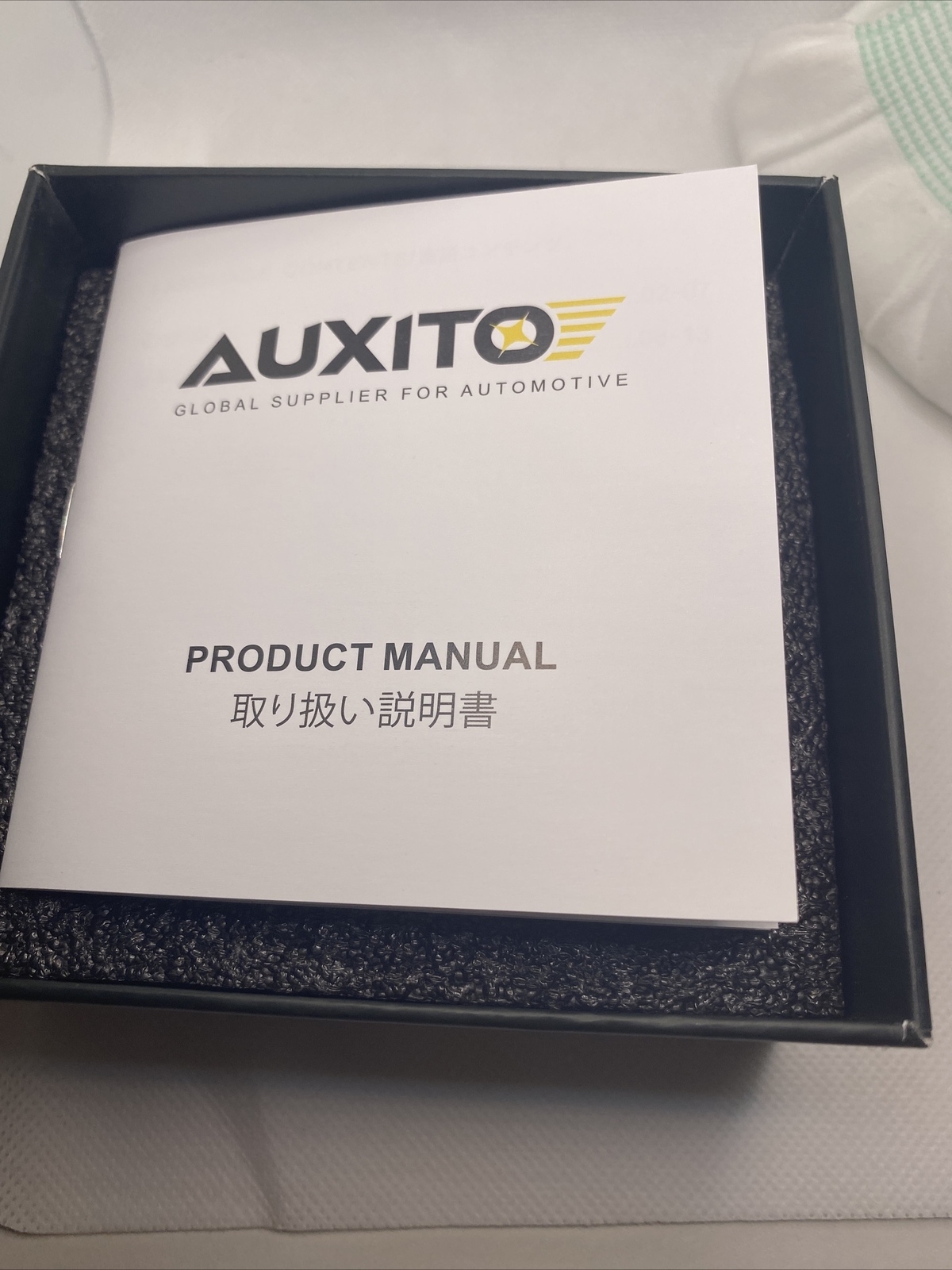 Auxito Led Light 9005,(HB3) Low Beam Light 50,000 Working Hours Brand New