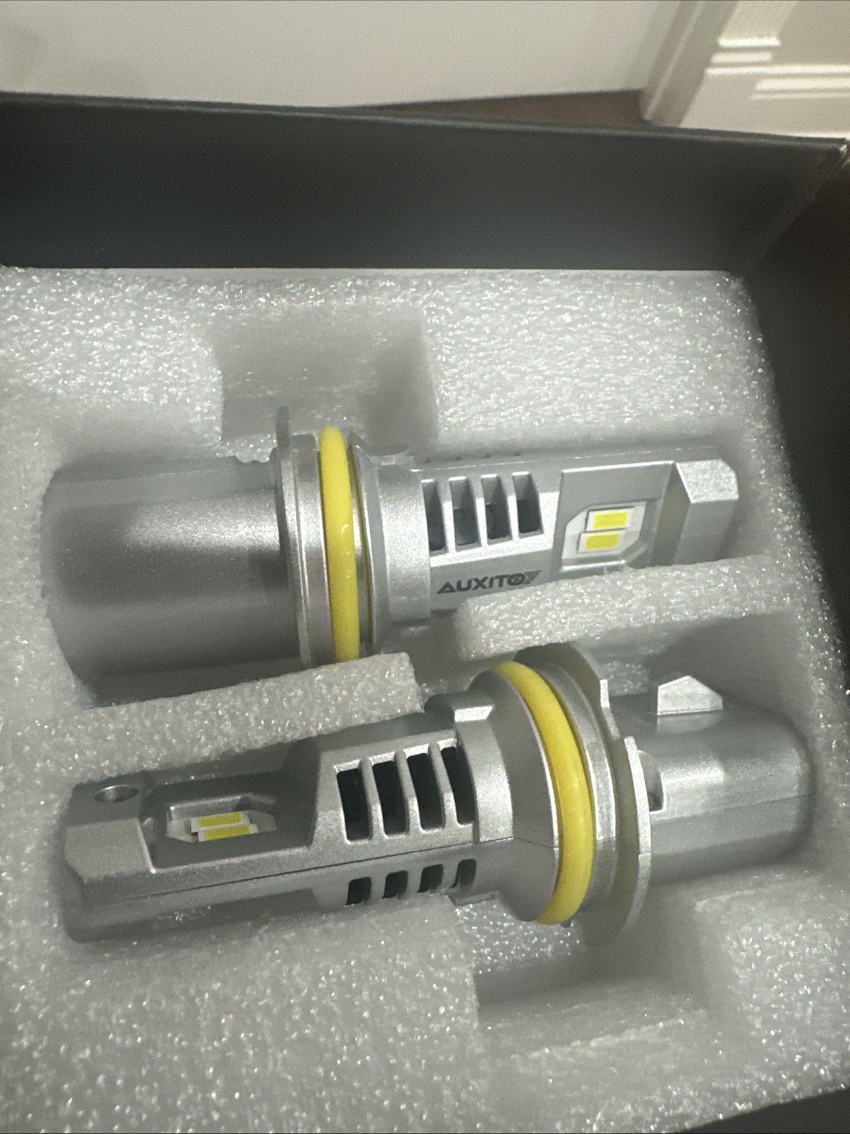 AUXITO 9007 HB5 LED Headlight Bulbs High Low Beam 330000LM White Super Bright 2X