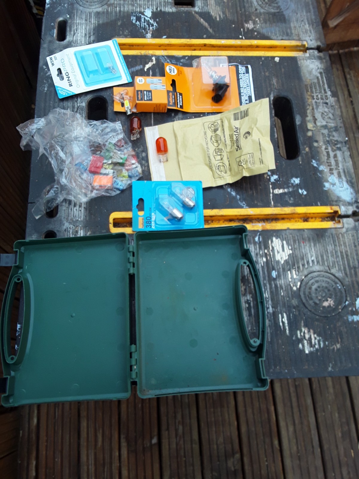 Travel Emergency Spare Bulb Fuse Kit Box FOR TOYOTA Alphards. Probably fit other