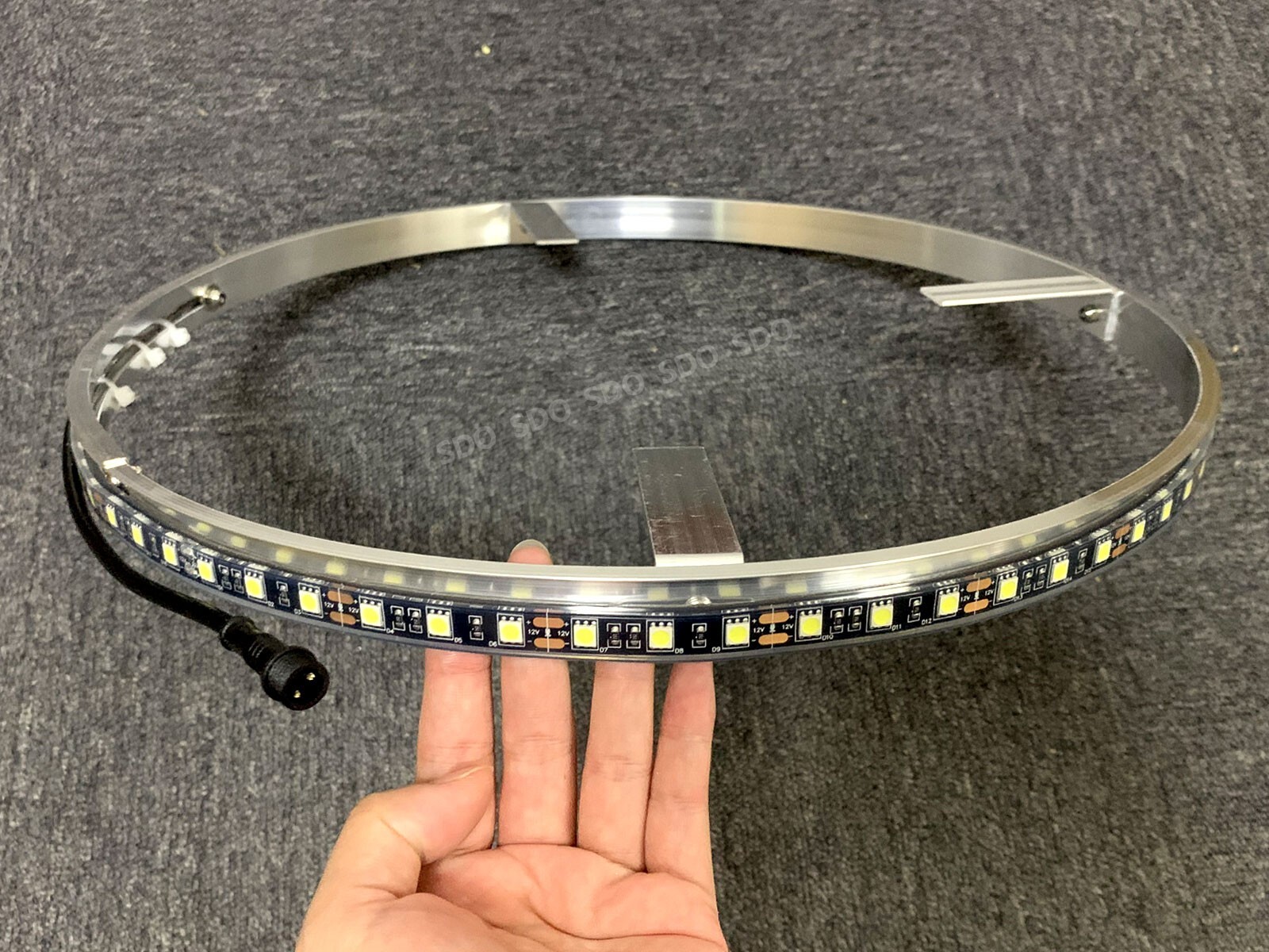 15.5“ ~ 17.5“ White Single/Dual/Triple/Quad Row LED Wheel Rim Lights For Truck