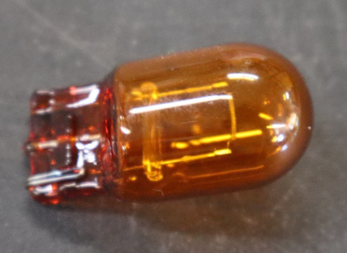 NEW OEM Genuine Subaru Signal Lamp Bulb 84920KE020