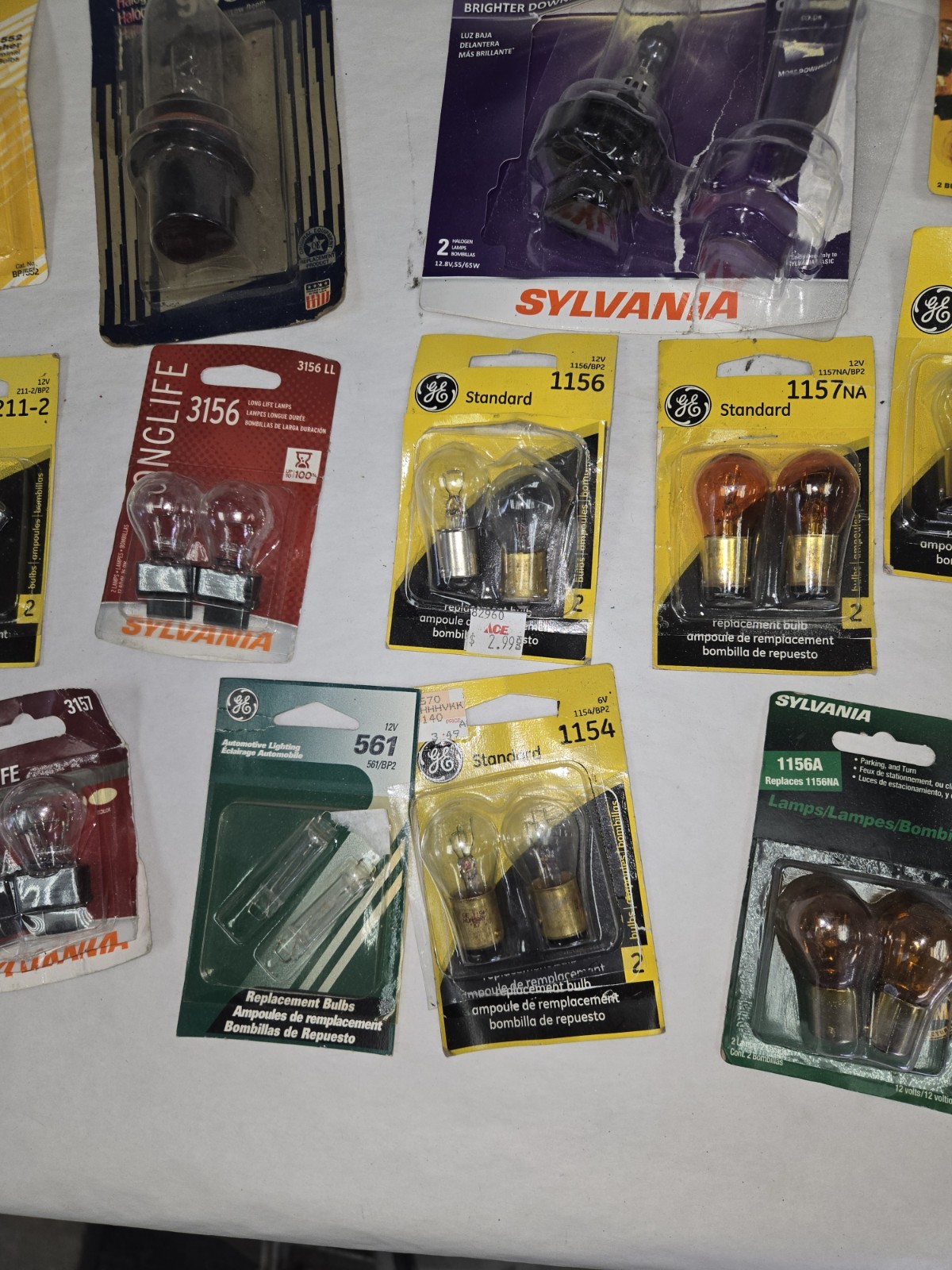 Lot Of Random Automotive Light Bulbs And Flashers