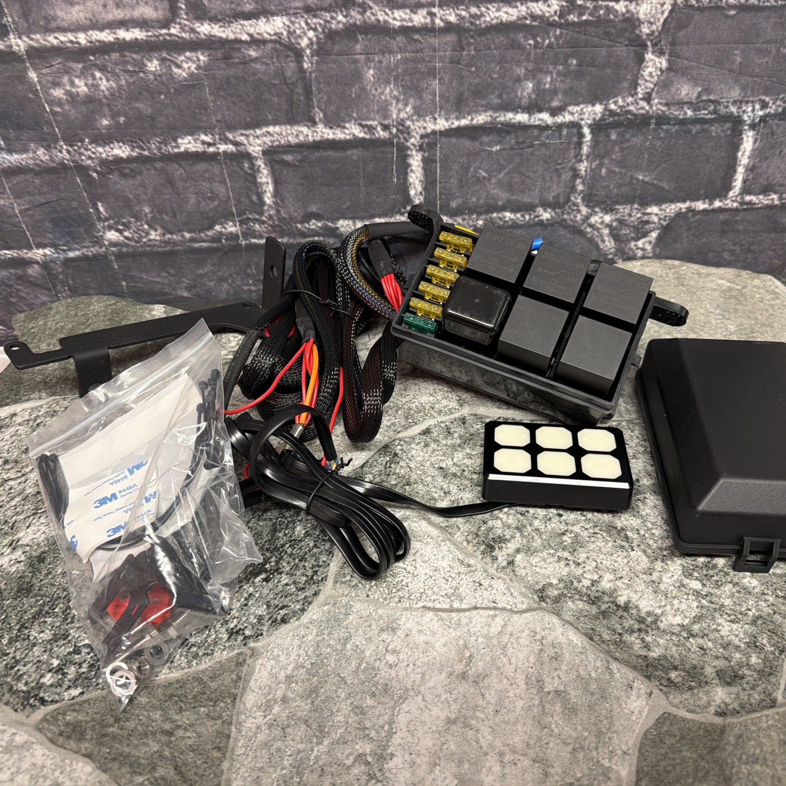 The Bully Brand Bs-100 6 Gang Switch Panel Fit For 12-24V DC NEW