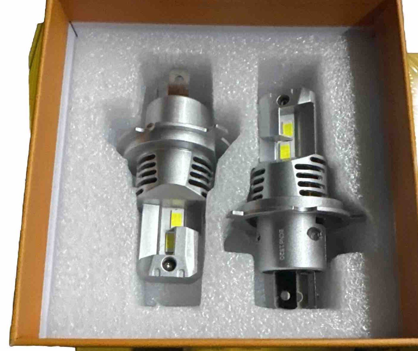 OXILAM 9005/HB3 LED Light Bulbs 60W 16000 Lumens 6500K Cool White (Pair)