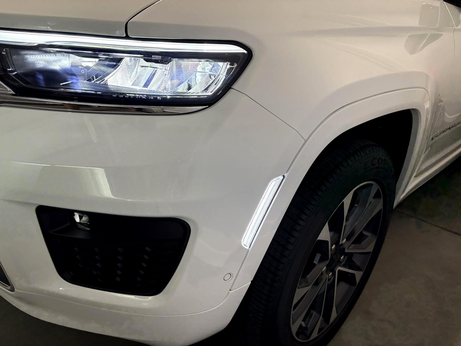 Clear Lens White Full LED Front Bumper Side Marker Lights For 21+ Grand Cherokee