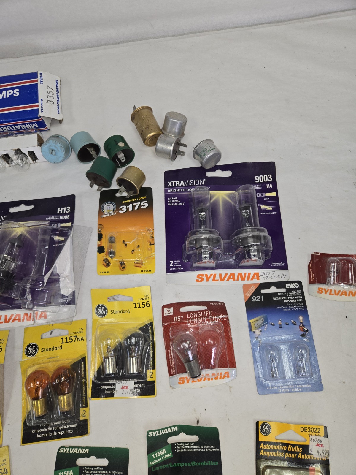 Lot Of Random Automotive Light Bulbs And Flashers