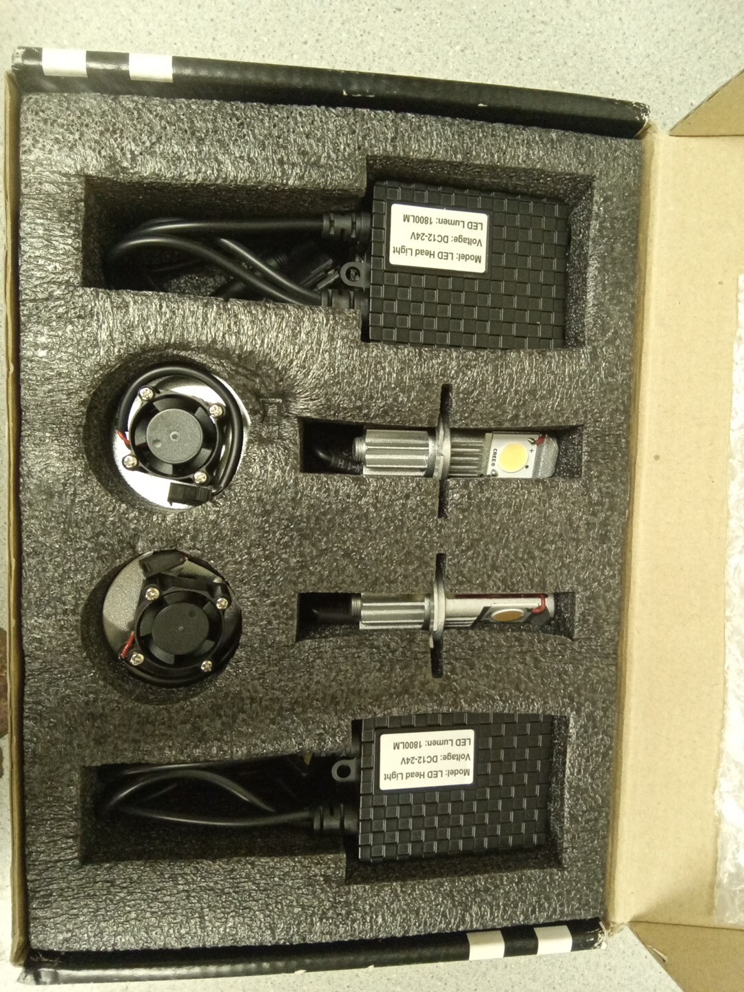 LED Head Light Voltage: DC12-24V LED Lumen: 1800LM