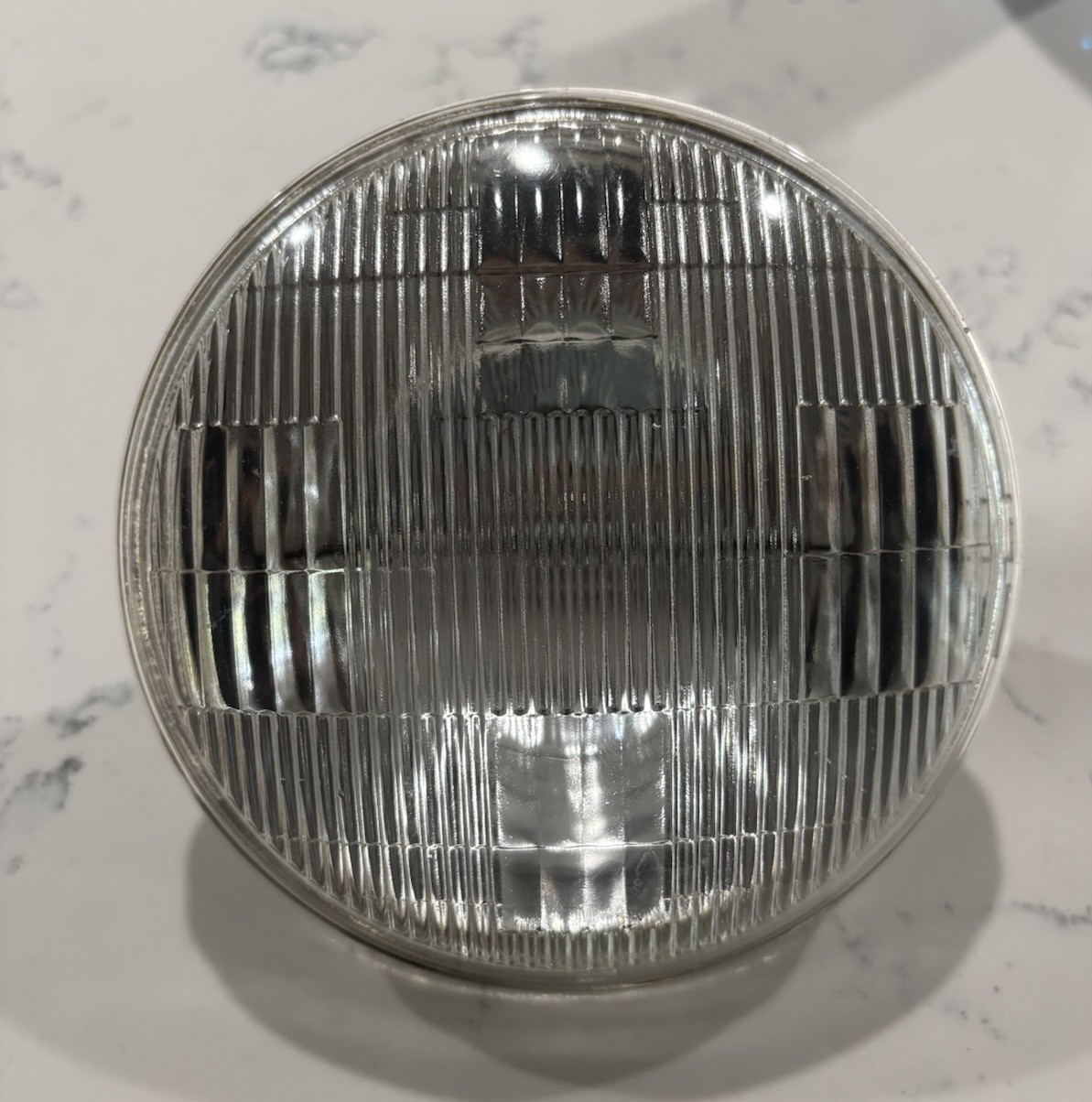 Amglo Q4551 Headlight Lamp 28V 250W Replacement Bulb