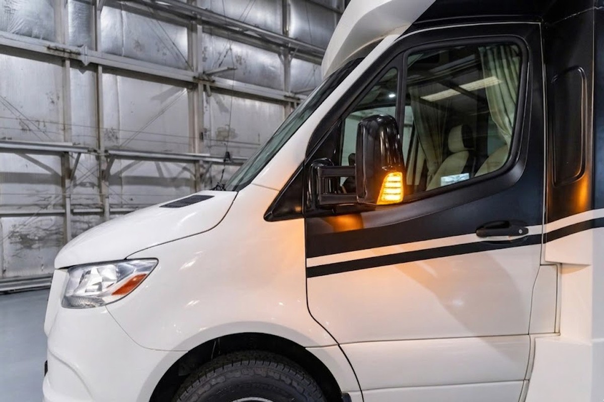 Smoke Lens Sequential Blink LED Side Mirror Signal For 2006-21 W906 Sprinter Van