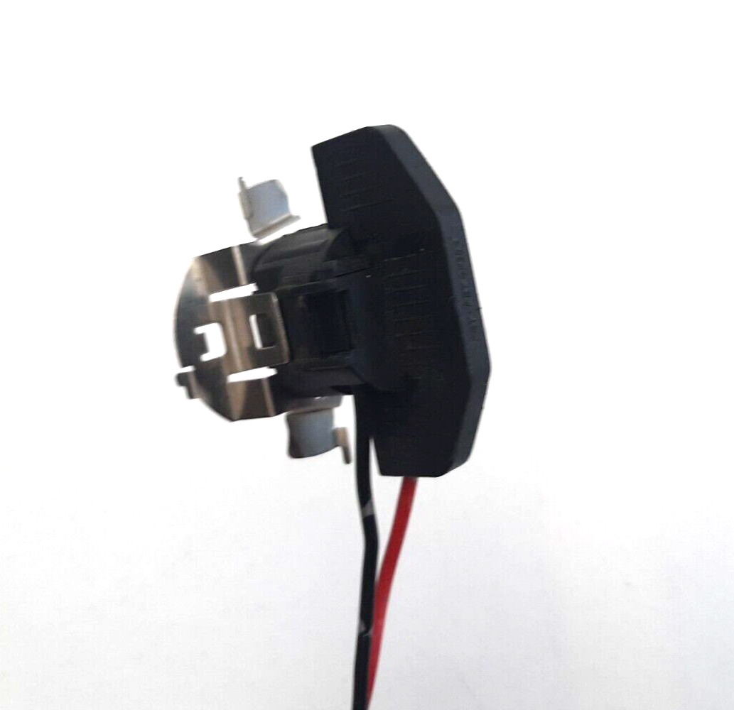 1XH7 headlight bulb holder & harness for VW and other makes of cars