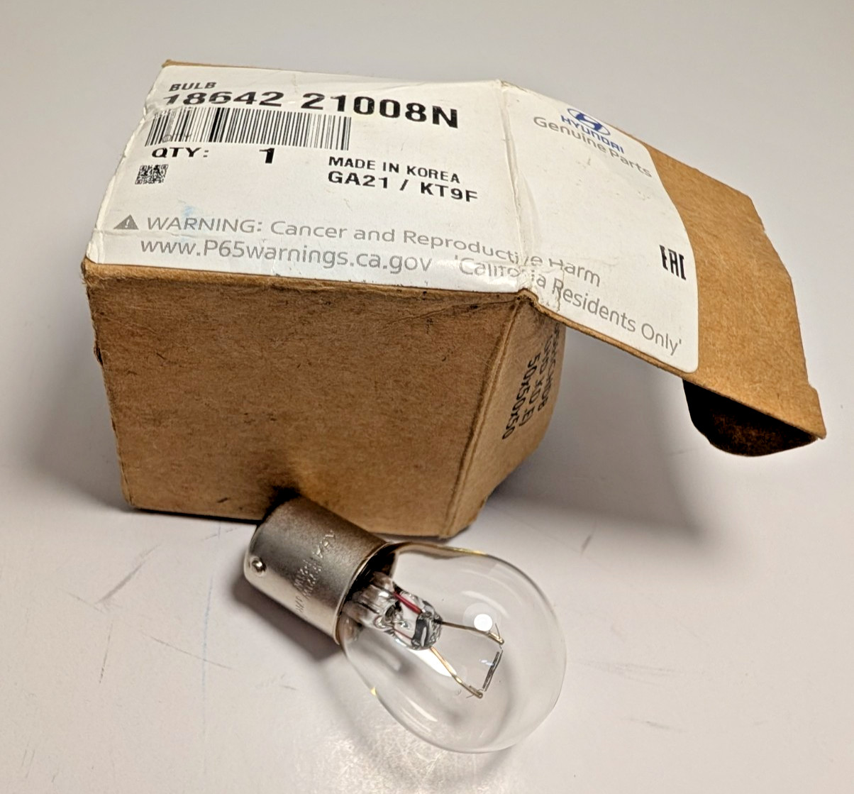 Genuine OEM Hyundai 18642 21008N Bulb High Mount Stop Light