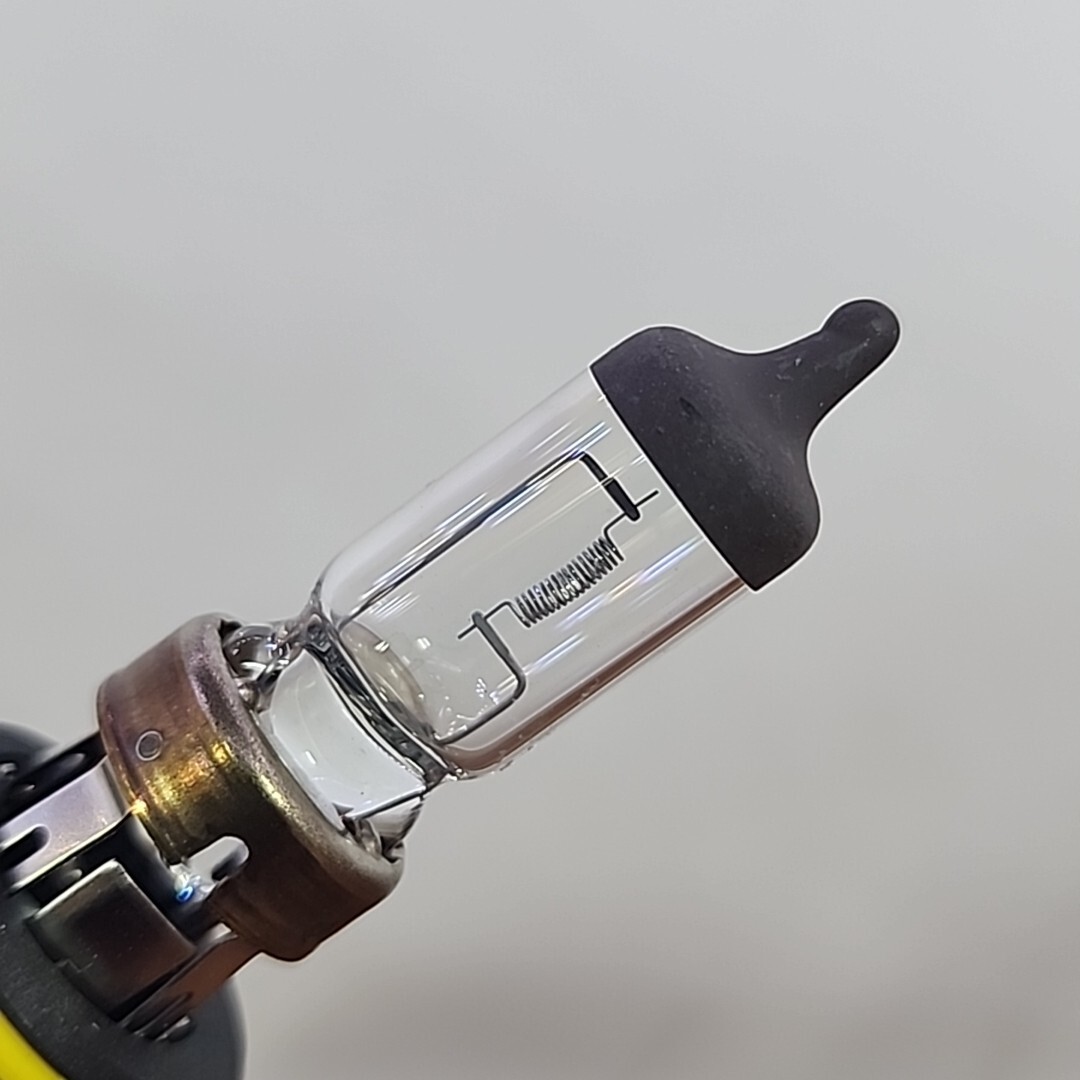 Sylvania Low/Normal Beam HB4U 12V 51W 9006 Dipped Beam Headlight Bulb EUC